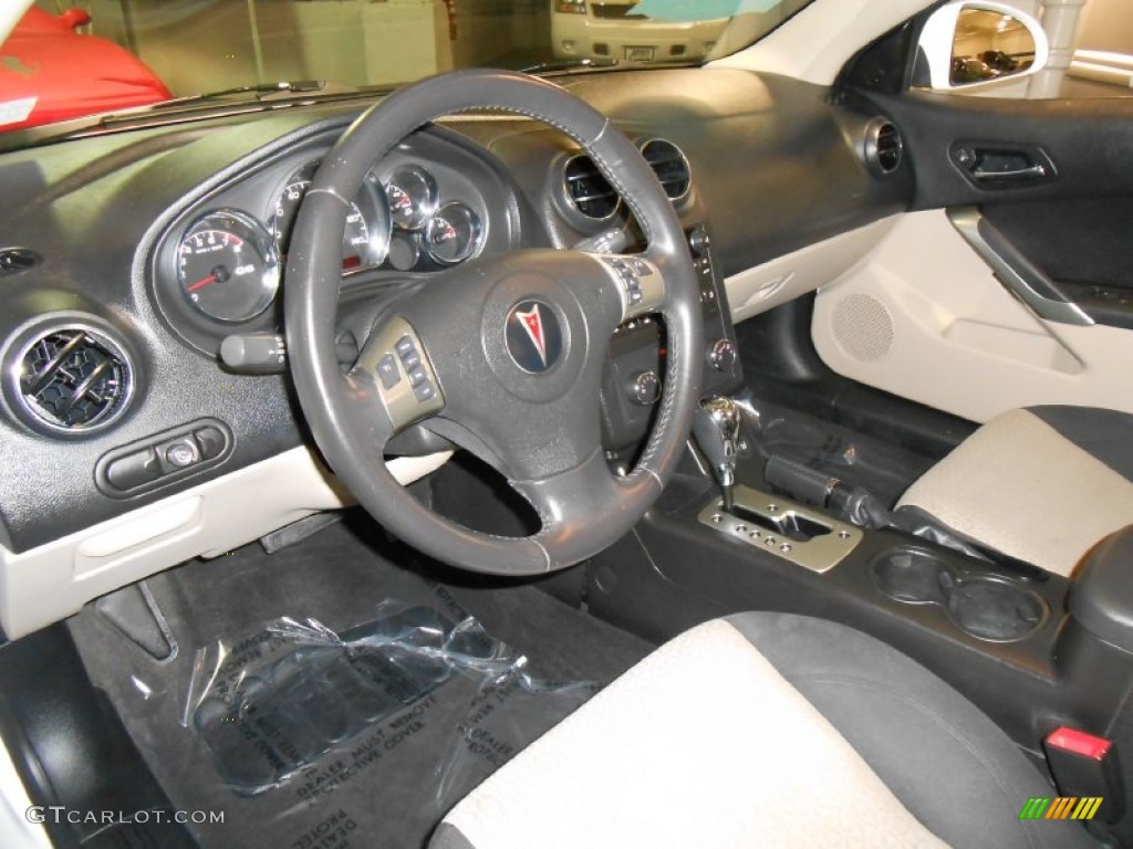 Light Taupe Interior 2010 Pontiac G6 Sedan Photo #80850023