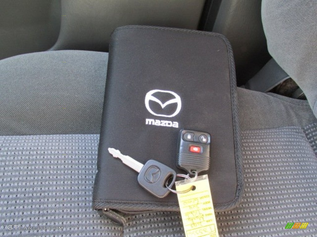 2003 Mazda Tribute LX-V6 4WD Keys Photos