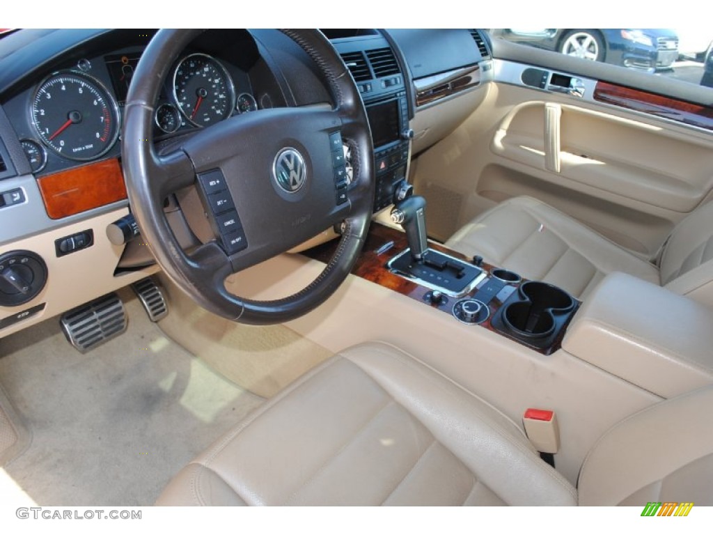Pure Beige Interior 2006 Volkswagen Touareg V8 Photo #80851609