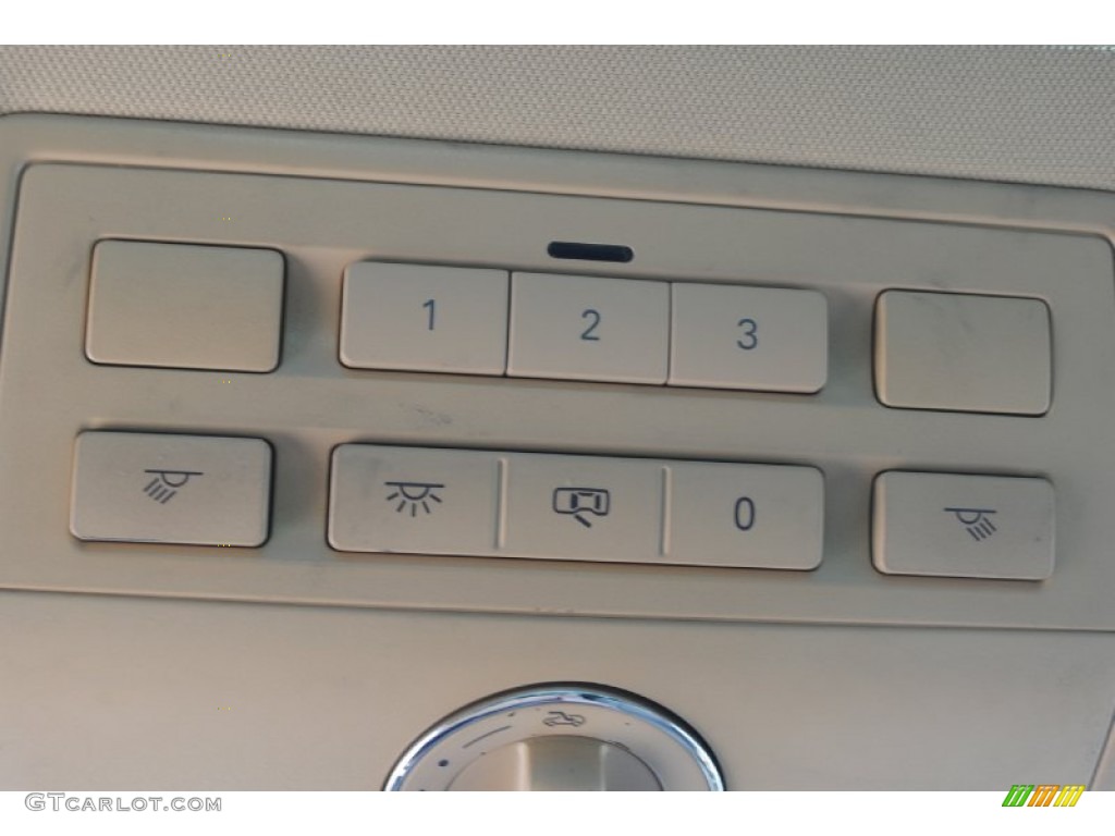 2006 Touareg V8 - Venetian Green / Pure Beige photo #17