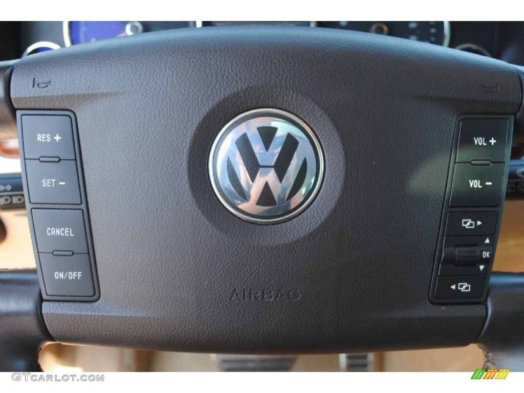 2006 Touareg V8 - Venetian Green / Pure Beige photo #23