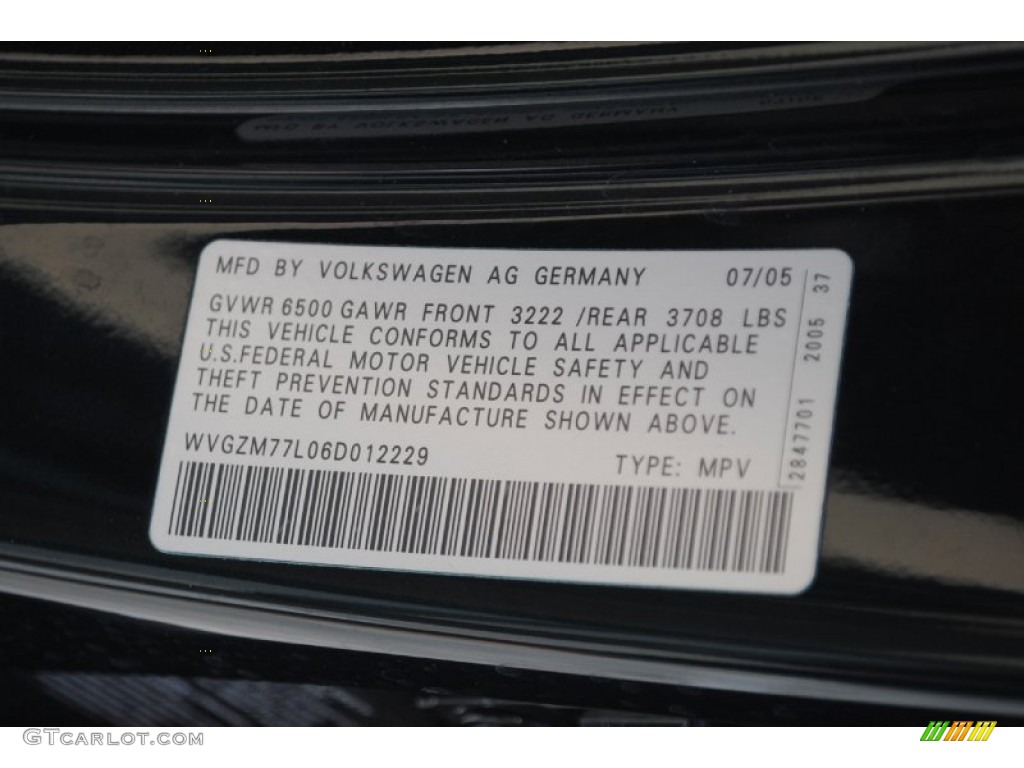 2006 Touareg V8 - Venetian Green / Pure Beige photo #35