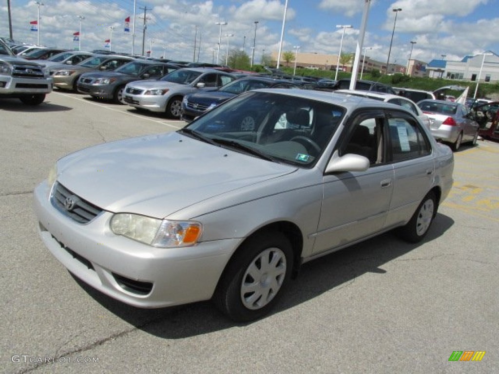 2001 Toyota Corolla LE Exterior Photos