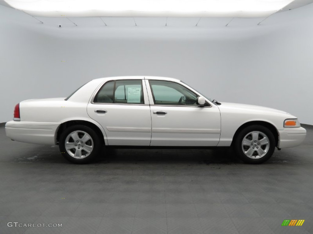 2011 Crown Victoria LX - Vibrant White / Medium Light Stone photo #4