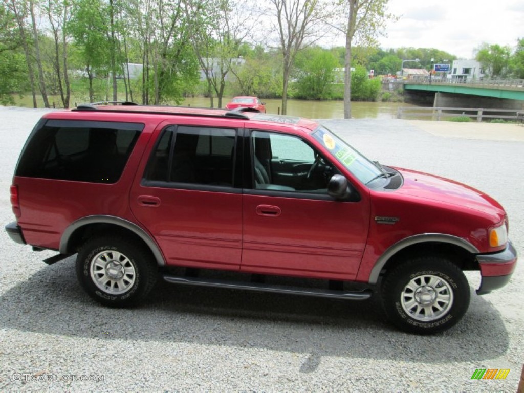 2002 Expedition XLT 4x4 - Laser Red / Medium Graphite photo #5