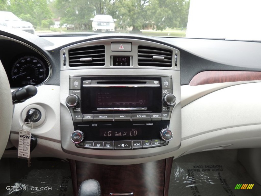 2012 Toyota Avalon Standard Avalon Model Controls Photo #80856070