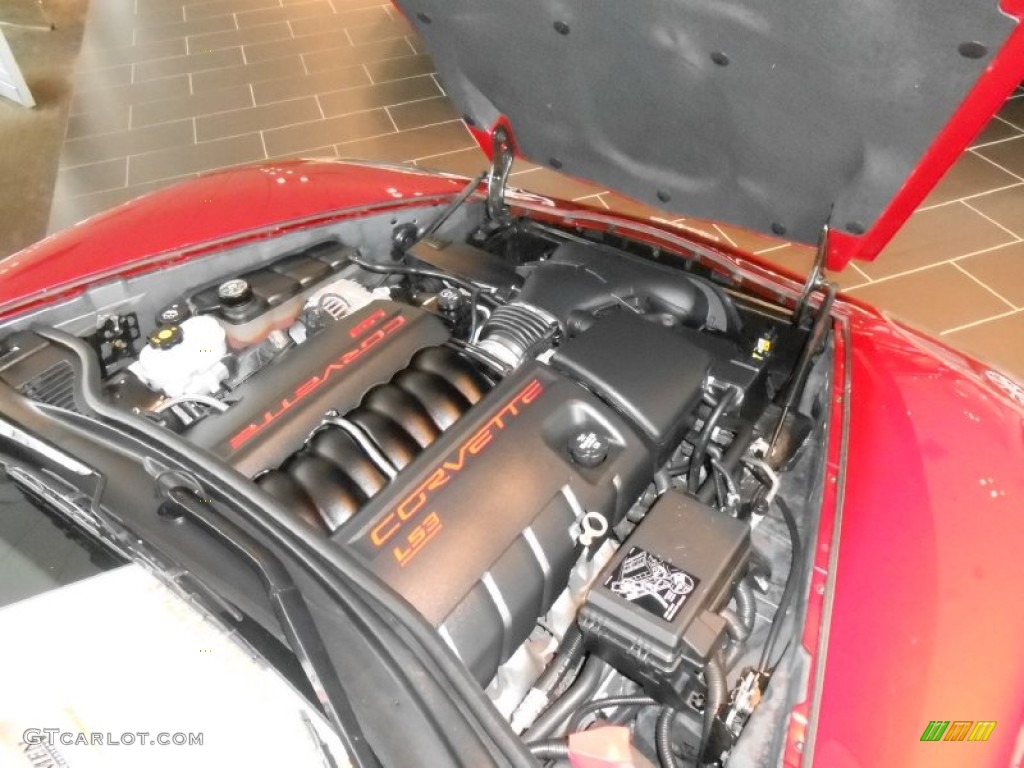 2011 Chevrolet Corvette Convertible Engine Photos