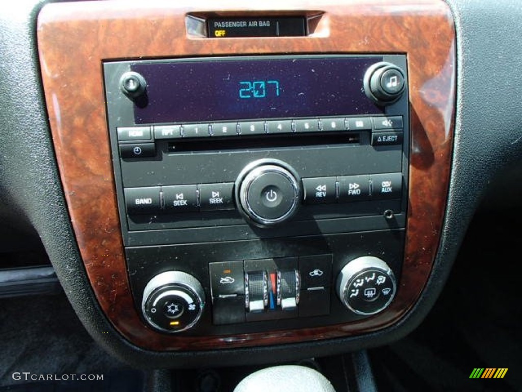 2009 Chevrolet Impala LT Controls Photo #80859908