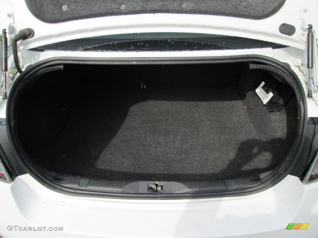 2010 Nissan Sentra 2.0 SR Trunk Photo #80860246
