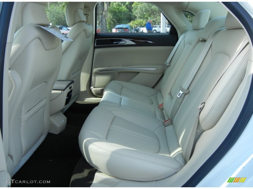 2013 Lincoln MKZ 3.7L V6 FWD Rear Seat Photo #80862924