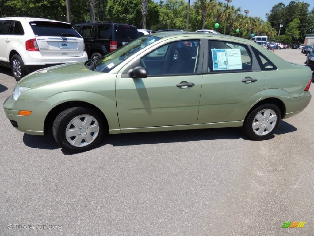 Kiwi Green Metallic 2007 Ford Focus ZX4 SE Sedan Exterior Photo #80864875