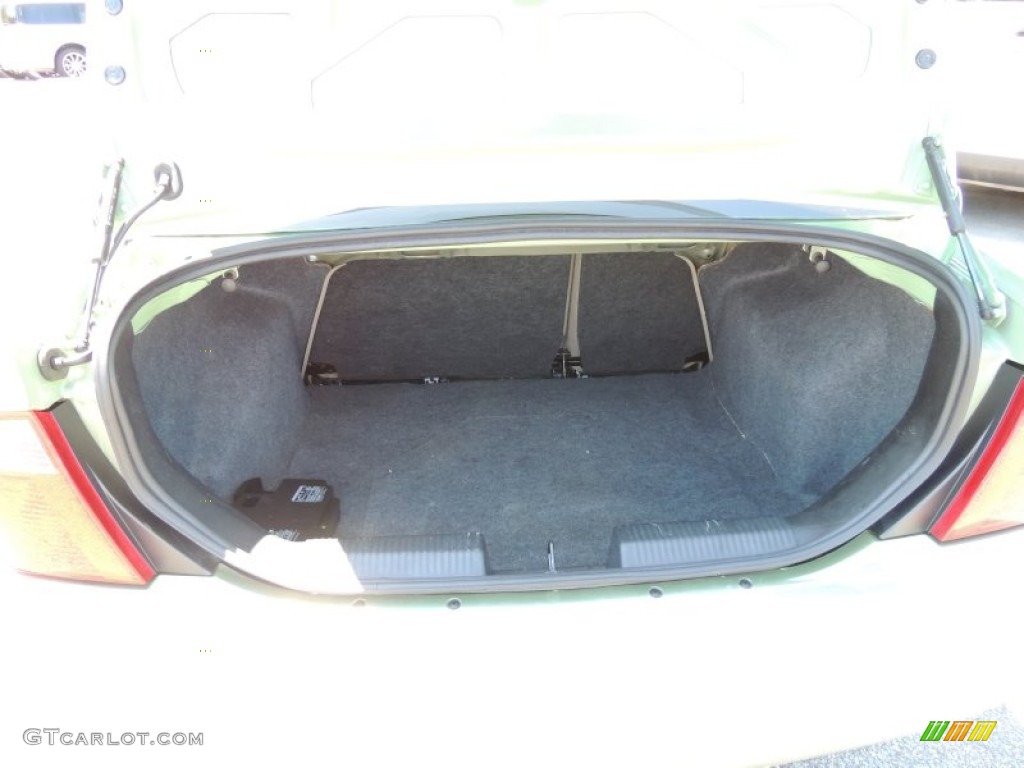 2007 Focus ZX4 SE Sedan - Kiwi Green Metallic / Dark Pebble/Light Pebble photo #14