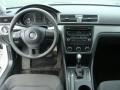 Candy White - Passat 2.5L S Photo No. 11