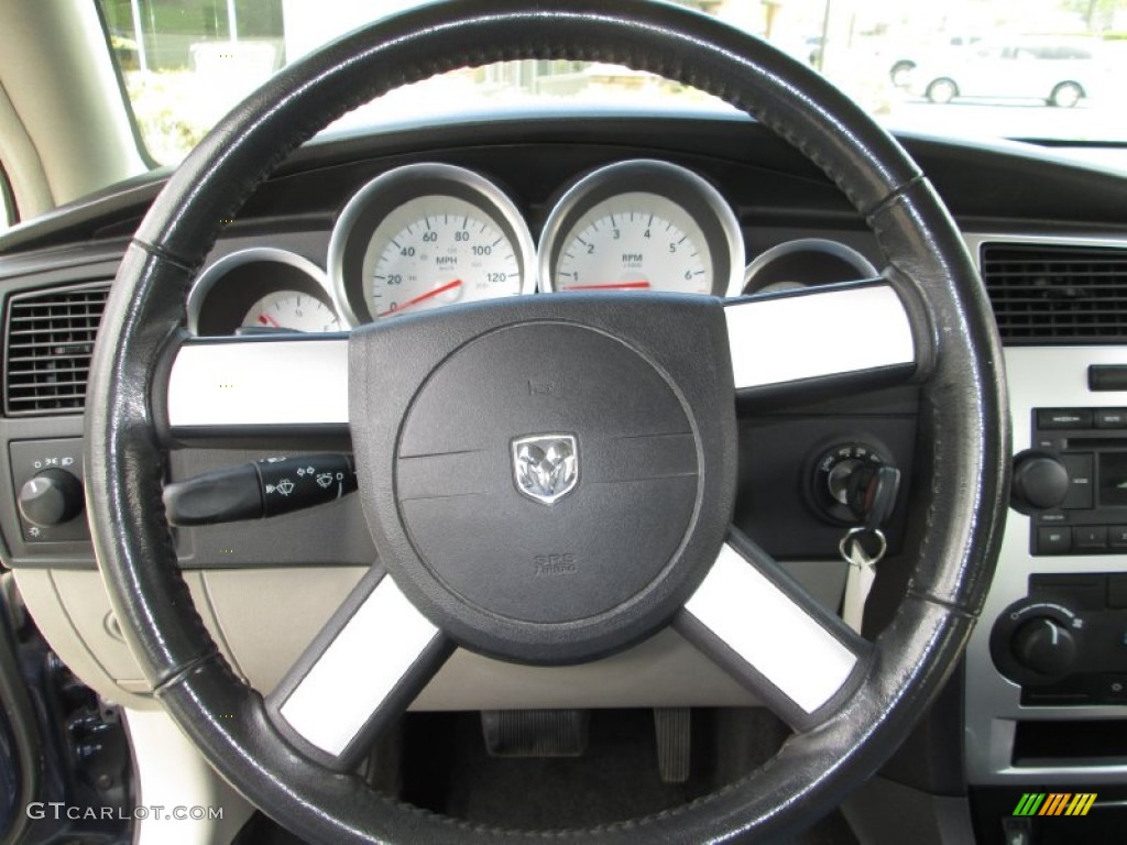 2006 Dodge Charger SXT Dark Slate Gray/Light Graystone Steering Wheel Photo #80867626