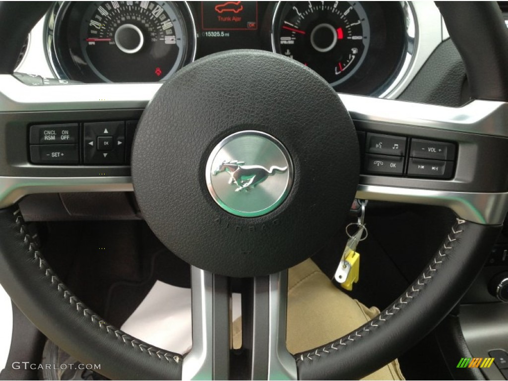 2013 Mustang V6 Premium Convertible - Performance White / Charcoal Black photo #15