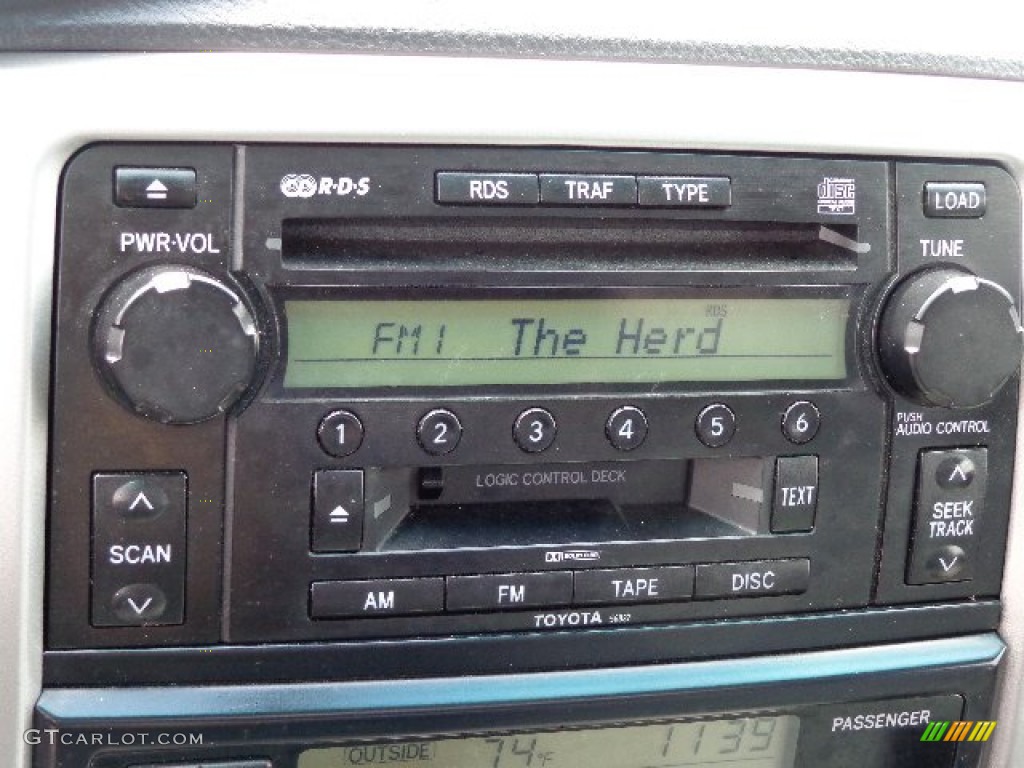2003 Toyota 4Runner Limited 4x4 Audio System Photo #80870380