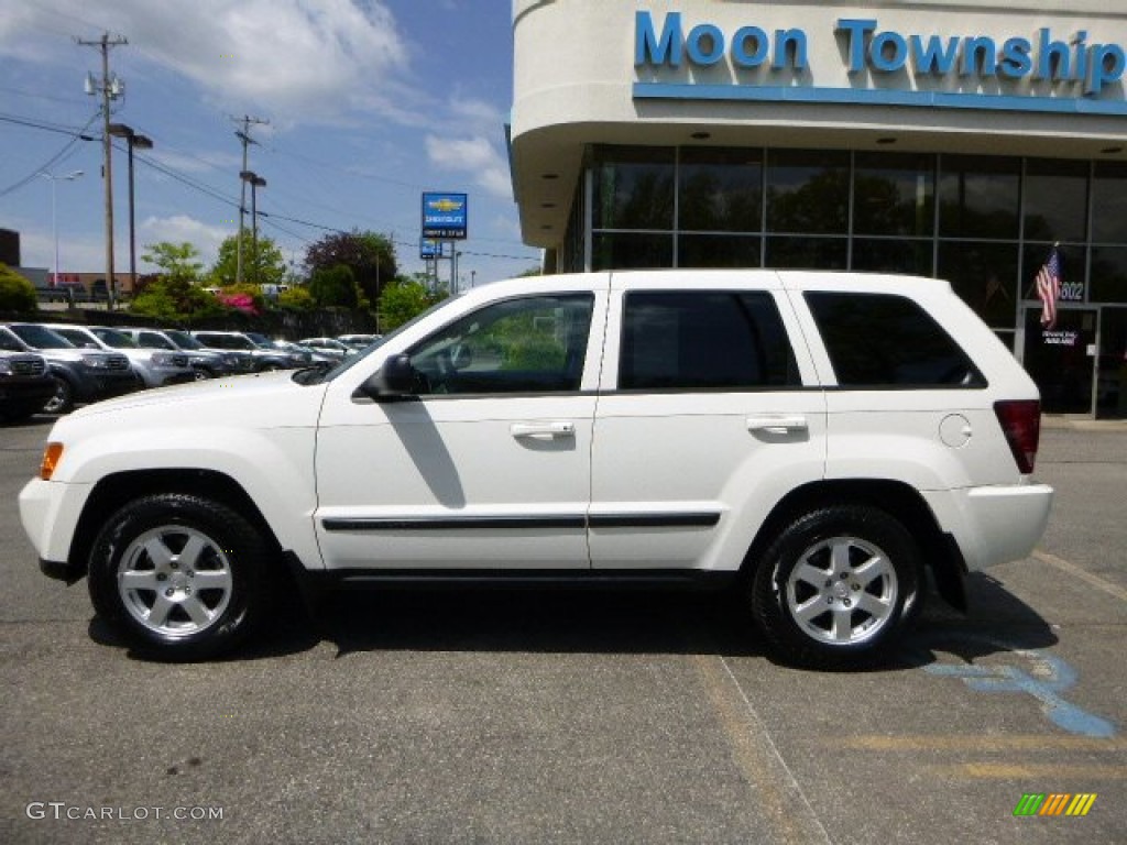 2008 Grand Cherokee Laredo 4x4 - Stone White / Dark Slate Gray photo #2