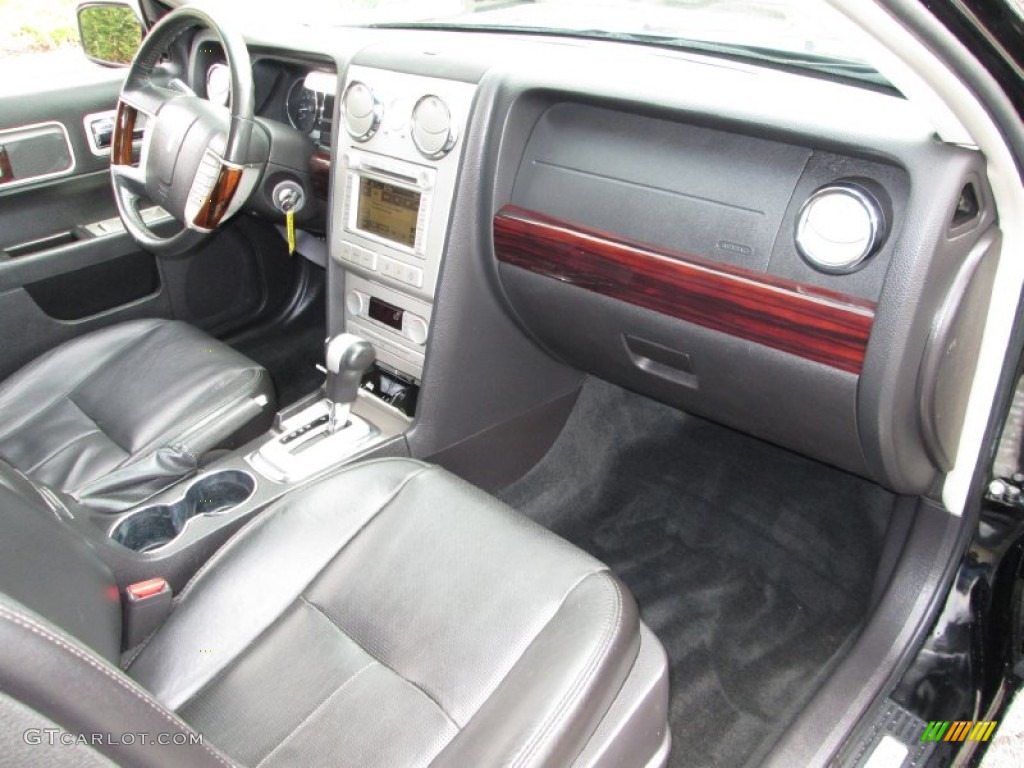 2007 Lincoln MKZ AWD Sedan Dashboard Photos