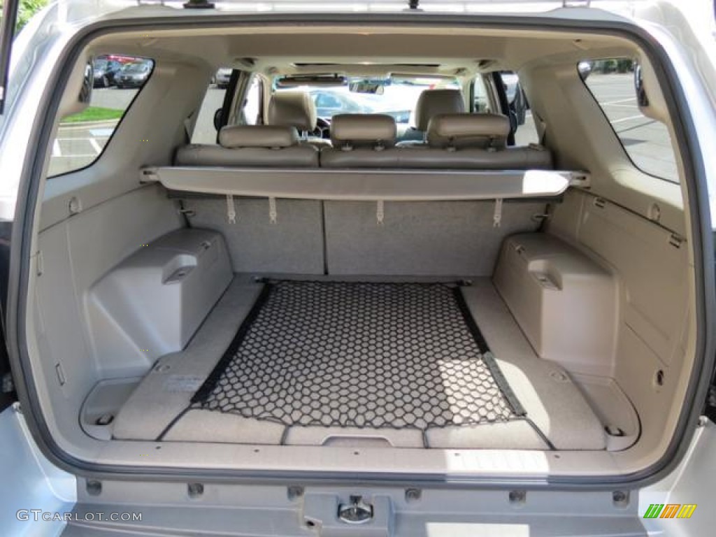 2004 Toyota 4Runner SR5 Trunk Photos