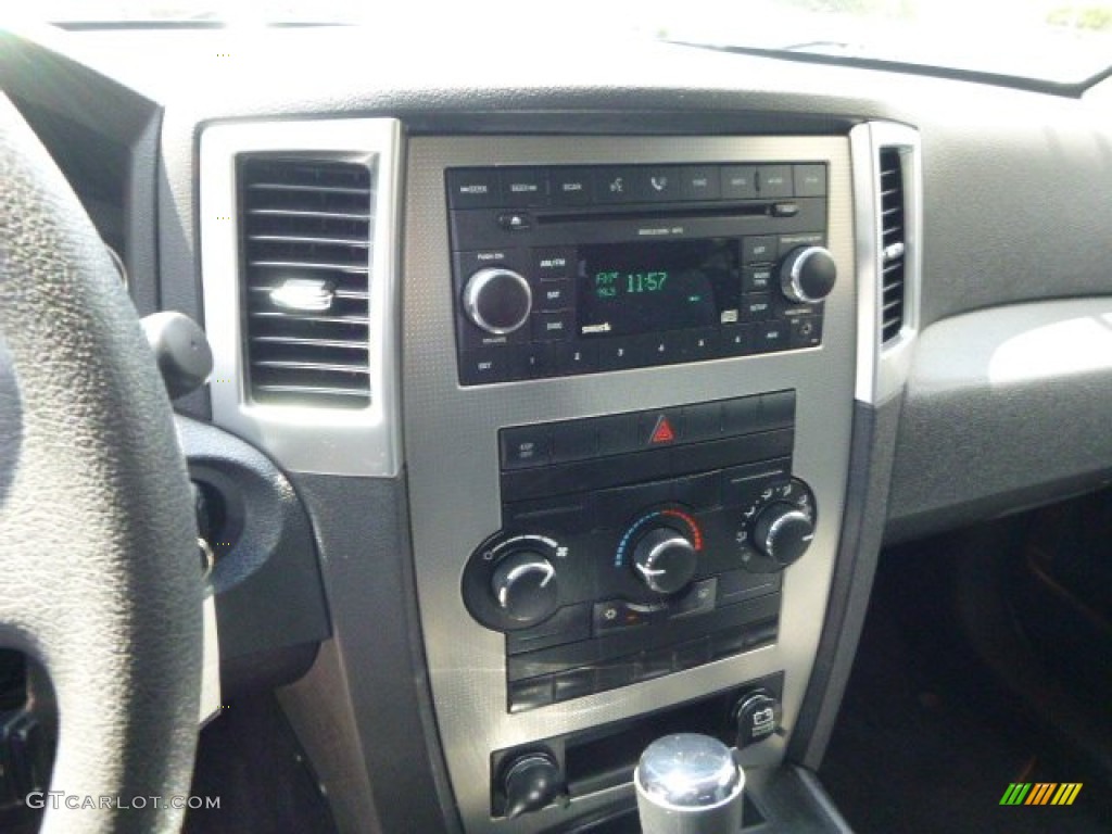 2008 Grand Cherokee Laredo 4x4 - Stone White / Dark Slate Gray photo #23