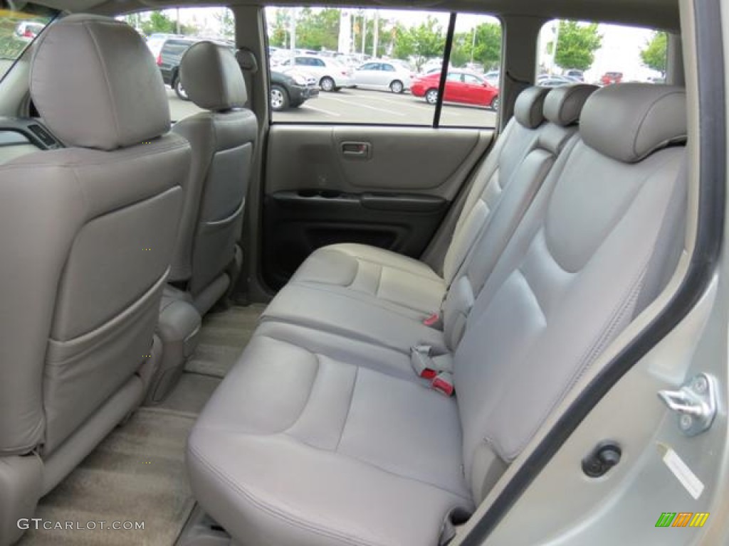 2002 Toyota Highlander V6 4WD Rear Seat Photo #80871966