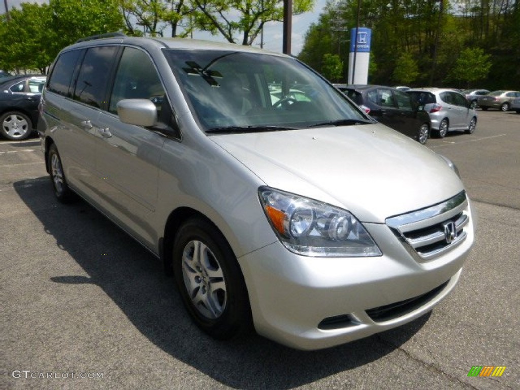Silver Pearl Metallic 2005 Honda Odyssey EX Exterior Photo #80873314