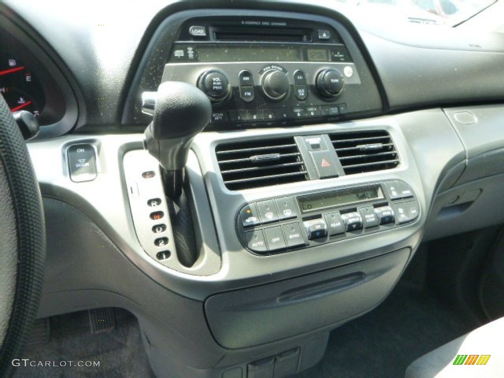 2005 Honda Odyssey EX Controls Photo #80873674