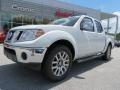 Glacier White 2013 Nissan Frontier SL Crew Cab