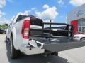 Glacier White - Frontier SL Crew Cab Photo No. 13