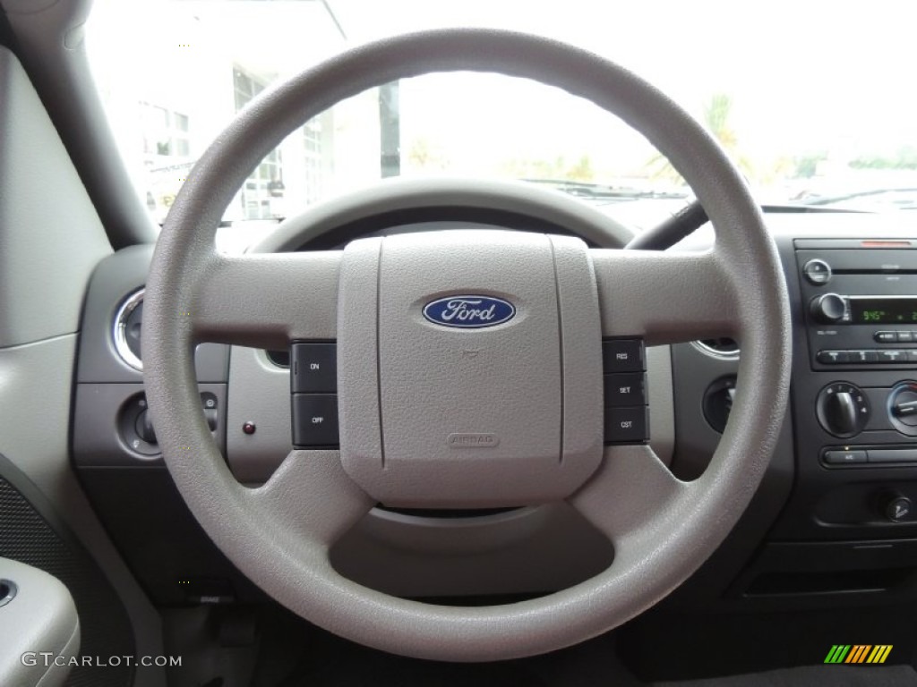 2006 Ford F150 XLT SuperCrew 4x4 Medium/Dark Flint Steering Wheel Photo #80878852