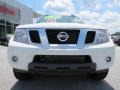 Glacier White - Frontier Pro-4X Crew Cab 4x4 Photo No. 8