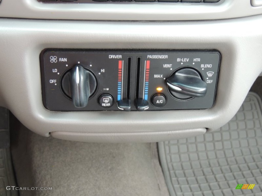 2002 Buick Century Custom Controls Photo #80879587
