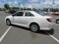 Super White - Camry LE Photo No. 23