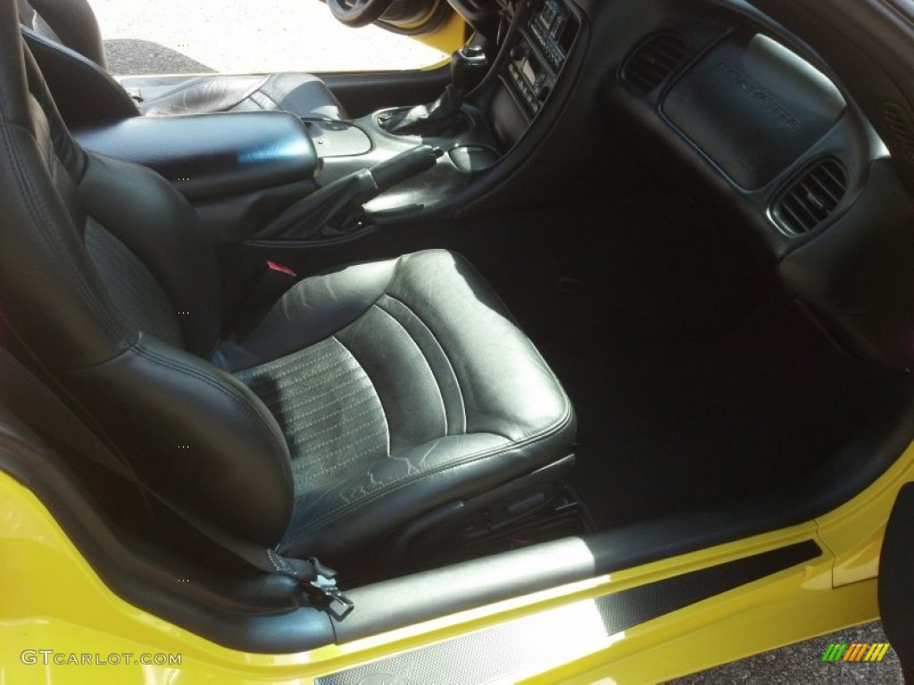 2002 Corvette Convertible - Millenium Yellow / Black photo #15