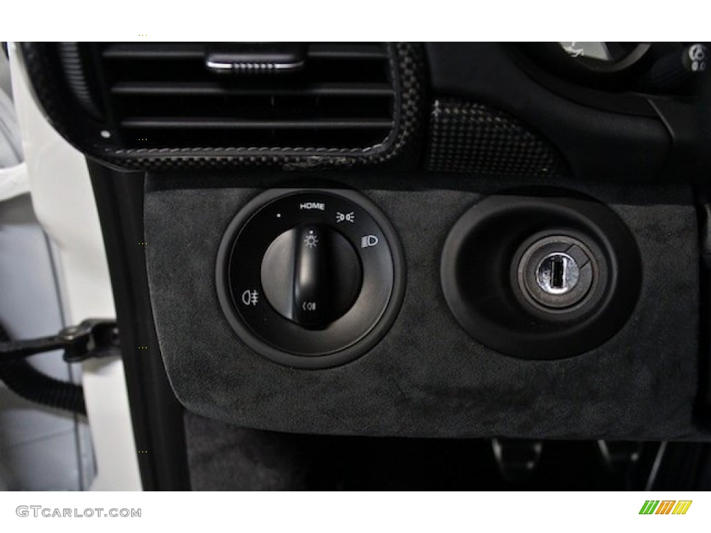 2010 Porsche 911 GT3 Controls Photo #80882347
