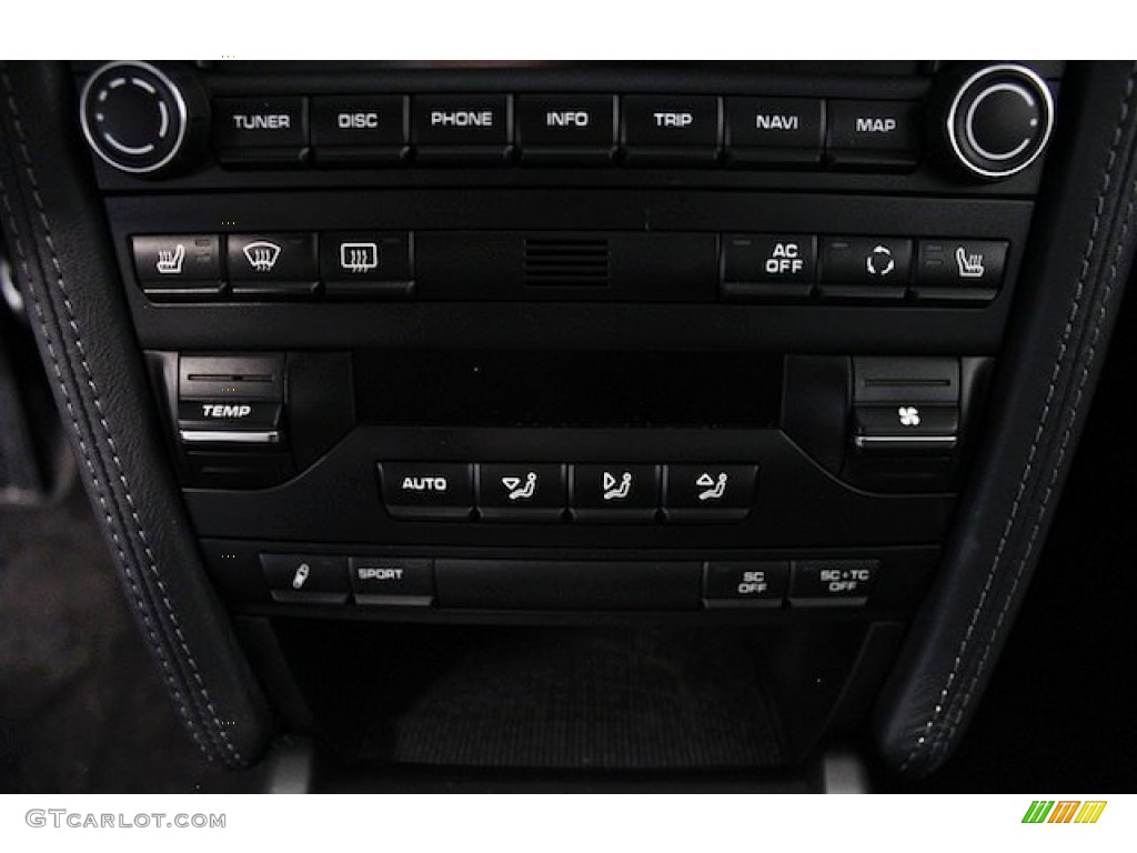 2010 Porsche 911 GT3 Controls Photo #80882509