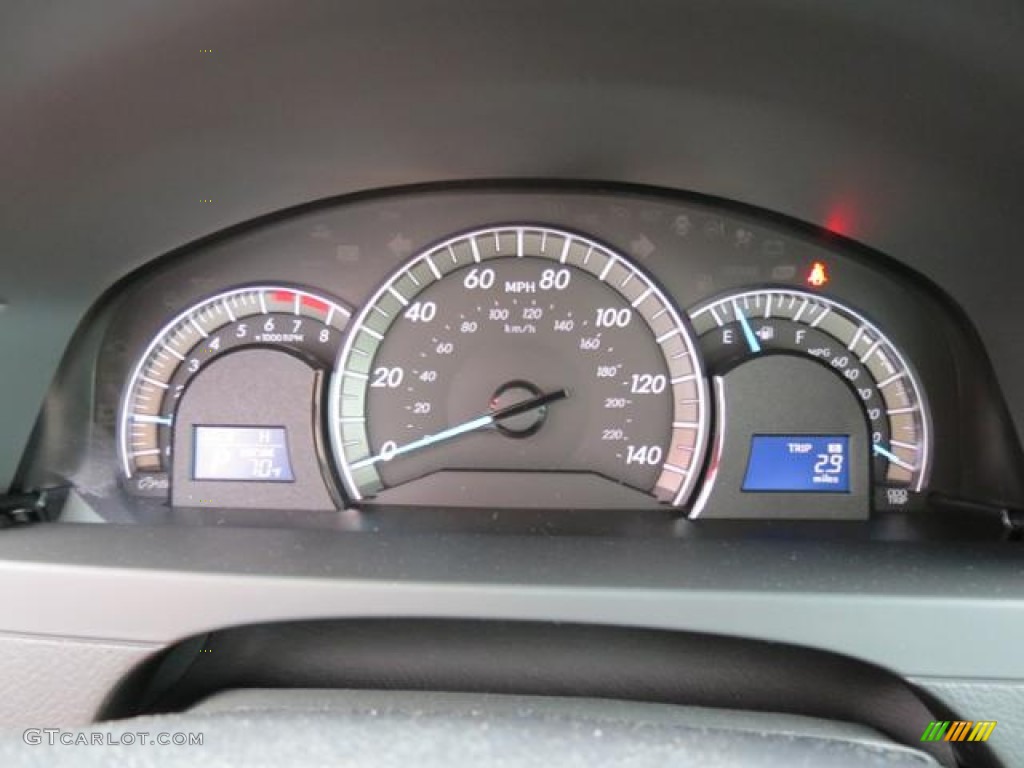 2013 Toyota Camry SE Gauges Photo #80882542