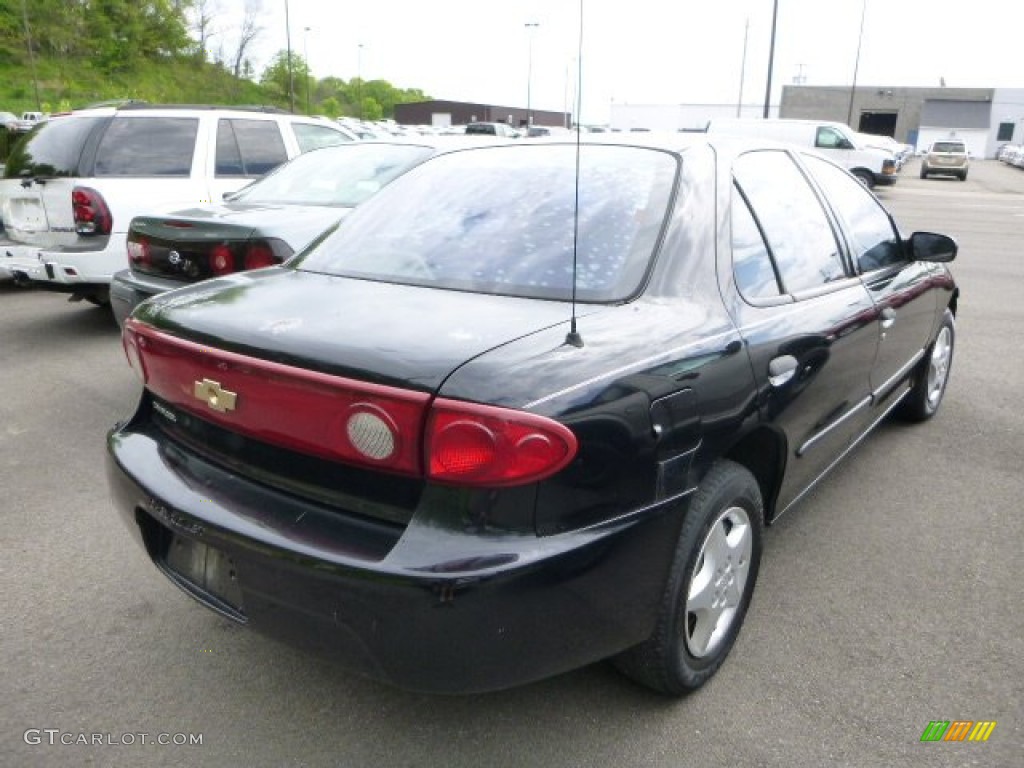 2004 Cavalier Sedan - Black / Graphite photo #2