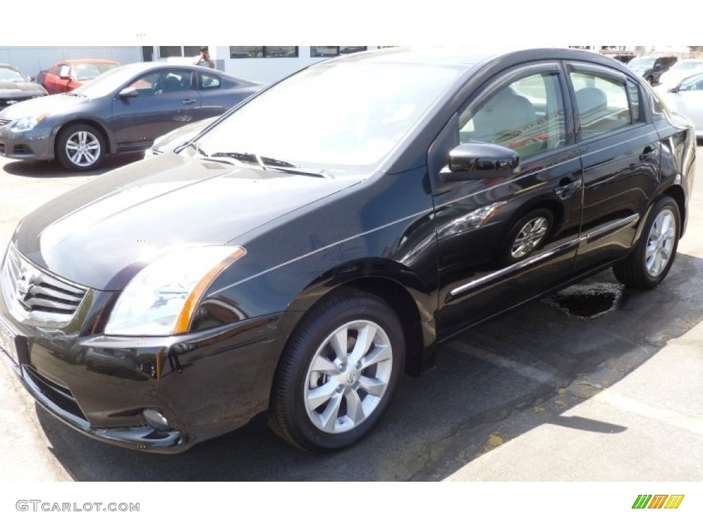 2010 Sentra 2.0 SL - Super Black / Beige photo #3