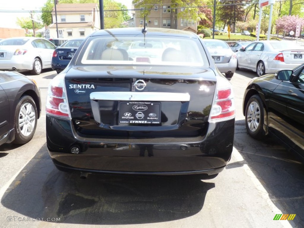 2010 Sentra 2.0 SL - Super Black / Beige photo #6