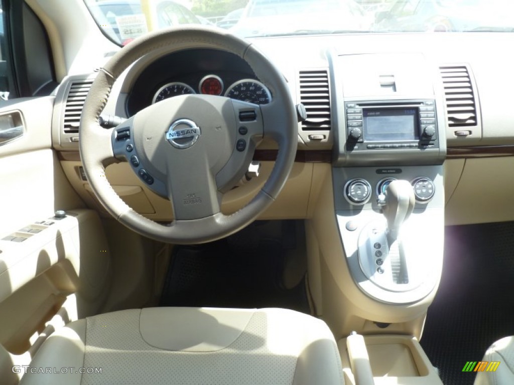 2010 Sentra 2.0 SL - Super Black / Beige photo #13