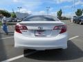 2013 Super White Toyota Camry SE  photo #20