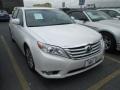 Blizzard White Pearl - Avalon Limited Photo No. 1