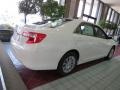 Super White - Camry LE Photo No. 21