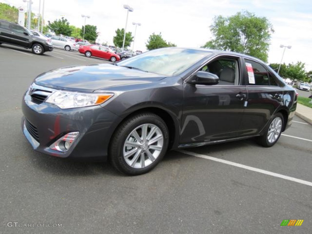 2013 Camry XLE - Magnetic Gray Metallic / Ash photo #3