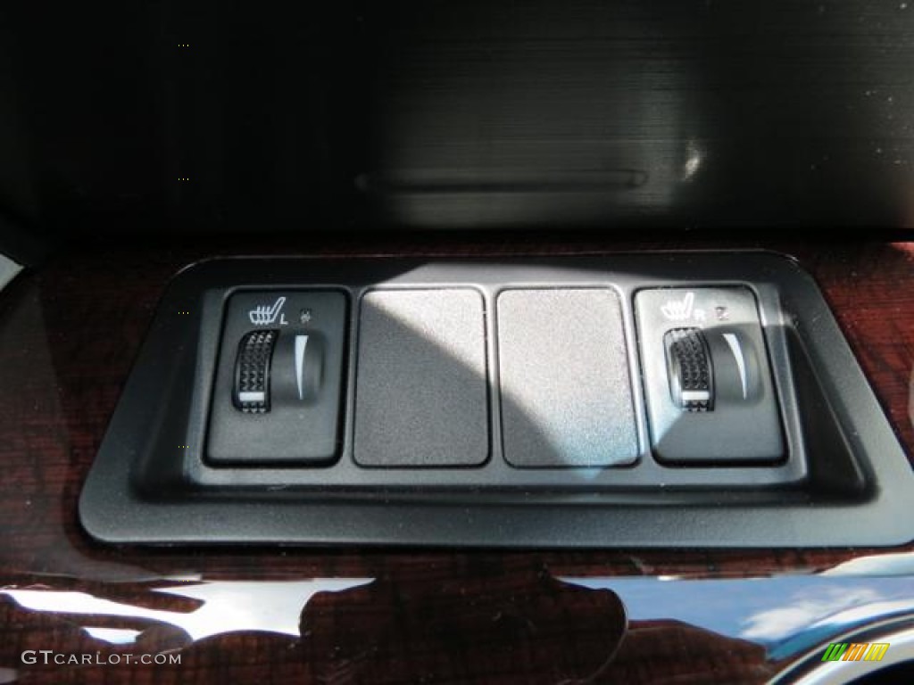 2013 Camry XLE - Magnetic Gray Metallic / Ash photo #15