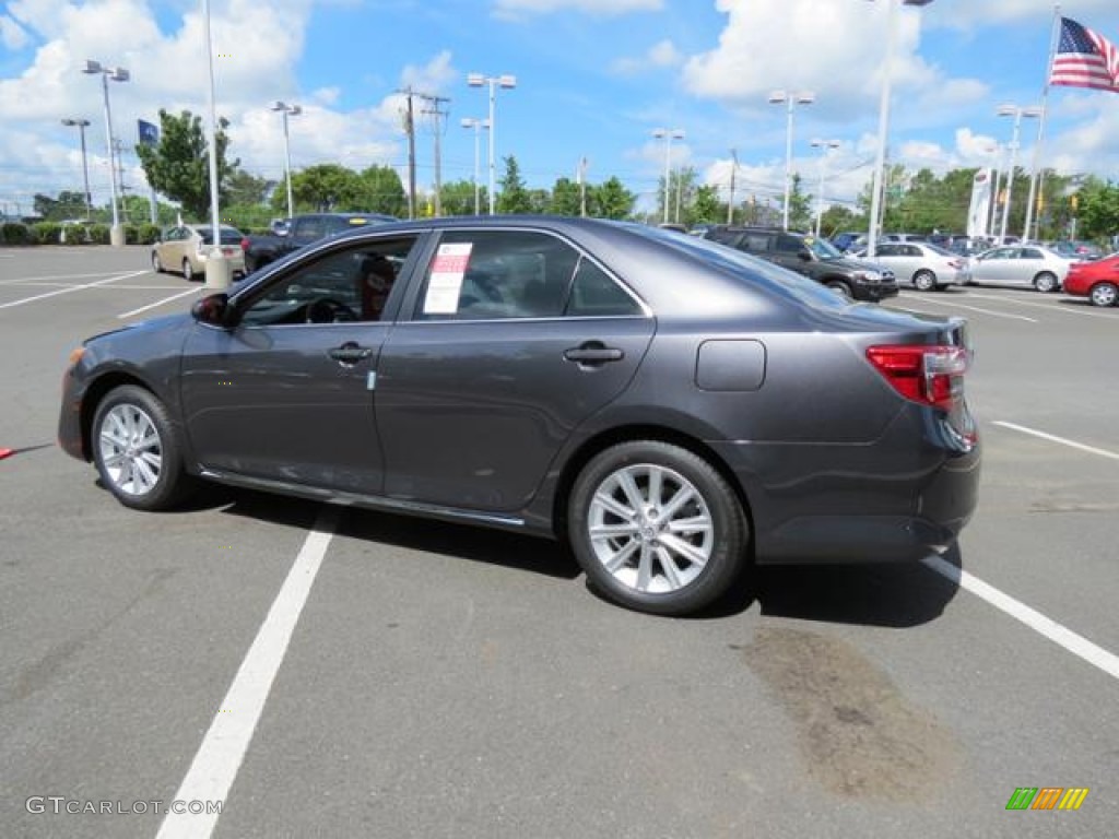 2013 Camry XLE - Magnetic Gray Metallic / Ash photo #21