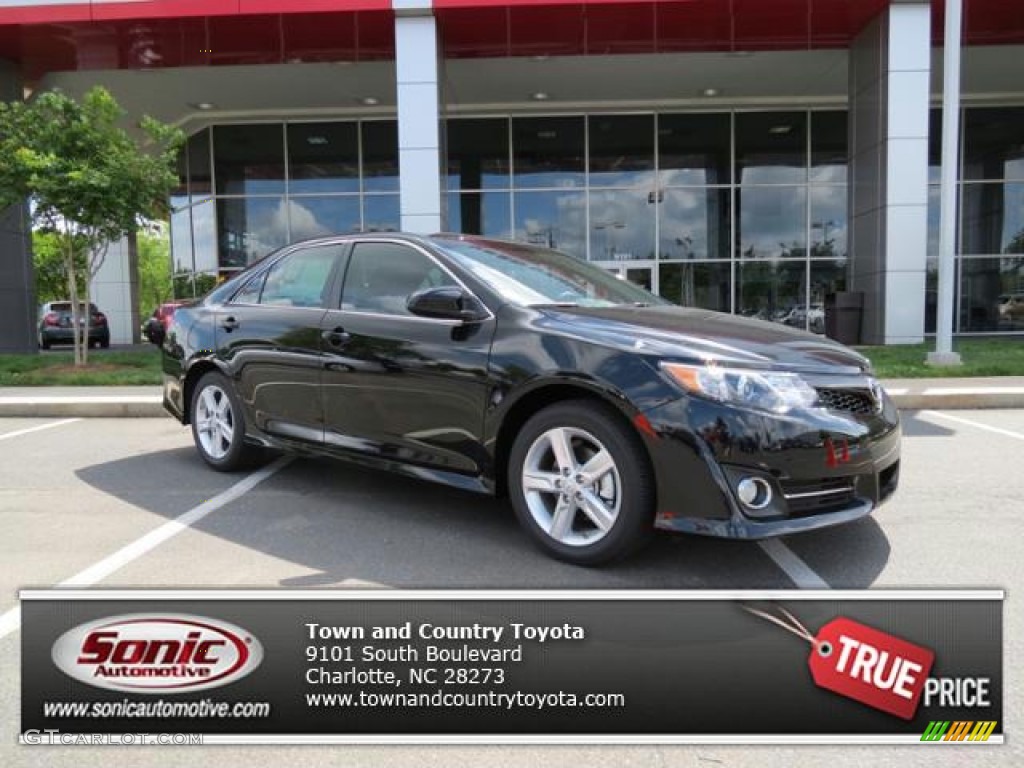 2013 Camry SE - Attitude Black Metallic / Black photo #1