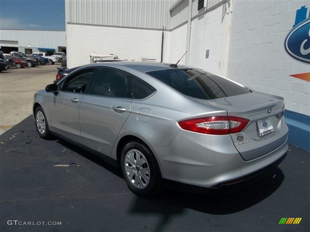 2013 Fusion S - Ingot Silver Metallic / Earth Gray photo #4