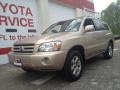 2005 Sonora Gold Pearl Toyota Highlander Limited 4WD  photo #1